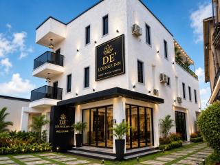 DE Lounge Inn - 0