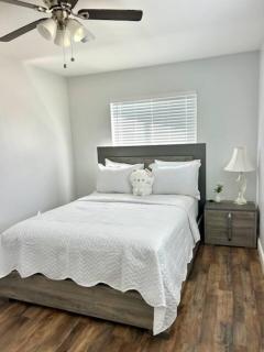 Fam Friendly 4BR Getaway/Game Room/BBQ/Mins to Bch - 4