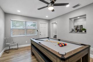 Sunny Haven House - Heated Pool Home Sleeps 10 Near Busch Gardens, Tampa - 6