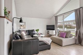 C11673 Hemmet - Horsfold 22 - 8