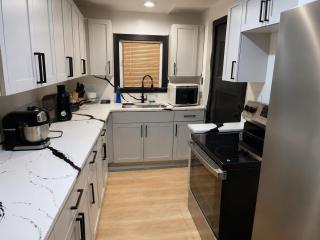 Modern Home Professionals and Business Travelers - 4