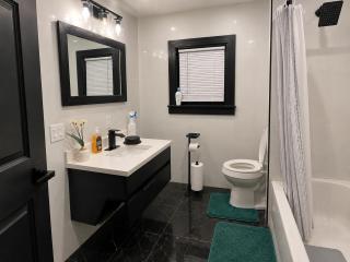 Modern Home Professionals and Business Travelers - 3