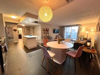 The Lux Boutique Suite - Downtown Condo - 0