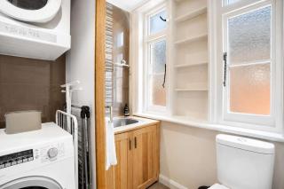 Charming inner city home excellent base in Hobart - 9