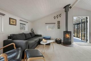C11688 Hemmet - Horsfold 182 - 5