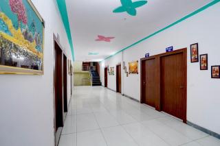 Spot On Golden Resort - 9