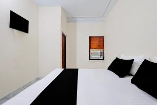 Hotel O DEV INN - 1