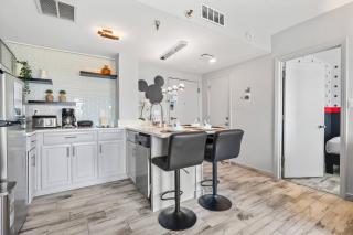 2BR apartment with king bed near universal - 9