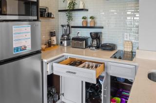 2BR apartment with king bed near universal - 5