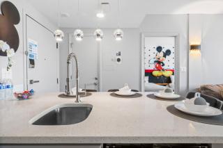 2BR apartment with king bed near universal - 3