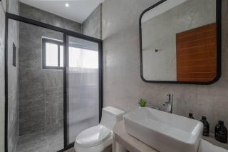 Studio Private Office + King Bed + Fast WiFi + AC - 3