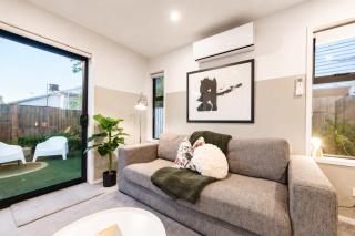 Misty Meadows Manor - Your Urban Oasis - 4