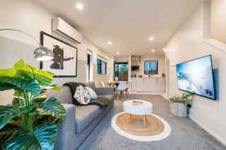 Misty Meadows Manor - Your Urban Oasis - 5