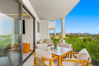2BR condo near the ocean with pool, gym, WiFi, balcony - 0
