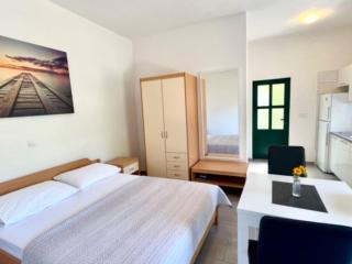 Paradise Apartments-Studio apartman with sea view and balcony 1 - 5