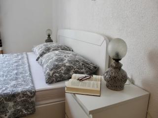 Apartments Jozo Ba ka Voda - One Bedroom Apartment with Balcony and Mountain View - 5