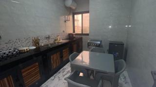 appartement de luxe 4 personnes clim wifi sécurité Poto Poto Mpila - 2