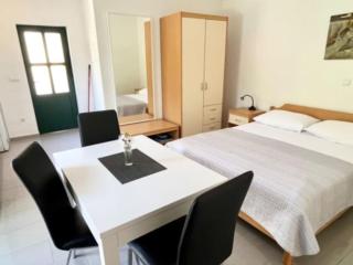 Paradise Apartments-Studio apartman with sea view and terrace 2 - 3