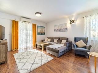 Spacious Mediterranean 3-Bedroom Apartment in Sutivan - 3
