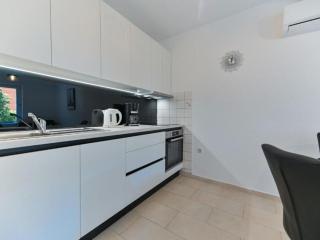 Two Bedroom Apartment with Terrace and Pool - 8