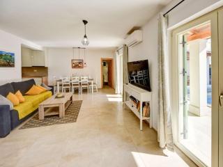 Guest house Gabriel with pool - 7