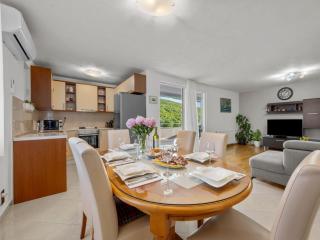 Holiday Home Marija - Three Bedroom Holiday Home with Private Pool and Terrace - 6