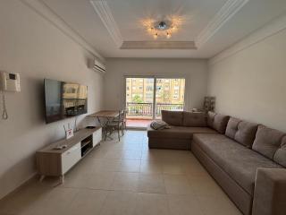Elegant apartment with sea access, swimming pools and parking - 0