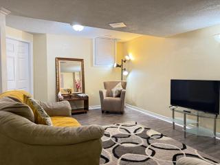 Two bedrooms basement apartment - 8