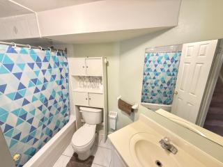 Two bedrooms basement apartment - 2