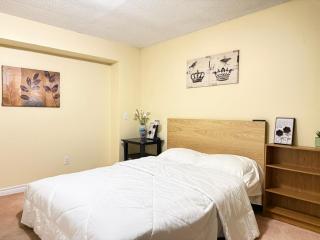 Two bedrooms basement apartment - 1