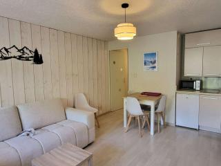 Studio rénové avec vue montagne - FR-1-296-550 - 8