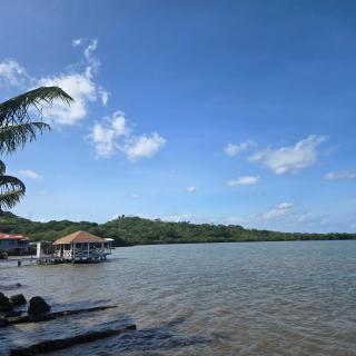 Ocean Front Apartment 2 Bedrooms 1 Bathroom ACCESS - 9