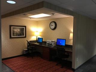 Best Western Plus Arrowhead Hotel - Colton - 5