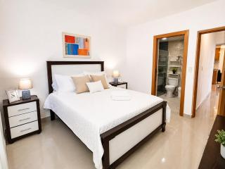 Hermoso penthouse con vista al mar de 3 habitaciones y 3 parqueos a 10 minutos del aeropuerto - 1