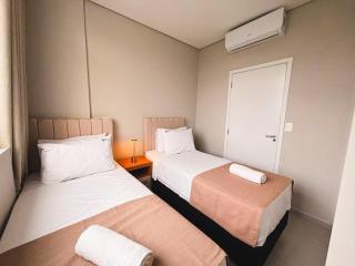 Apartamento 3 Quartos Varanda 2garagem Centro Foz - 1