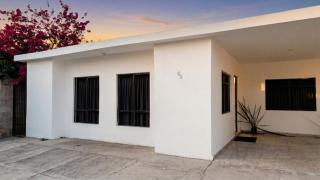 Spacious House 9 Minutes from Fundidora Park - 0