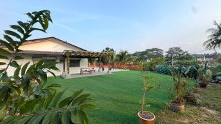 GreenPine Kota Tinggi Homestay - 2