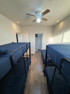Apartment with memory foam beds and one and half bathrooms - 6