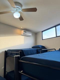 Apartment with memory foam beds and one and half bathrooms - 5