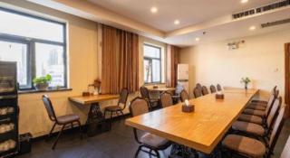 James Joyce Coffetel· Zhengzhou Wenhua Road Technology Market - 0