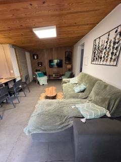 MayLodge - 1