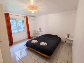 Appartement T3 avec jacuzzi et terrasse privée - 3
