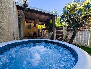 Appartement T3 avec jacuzzi et terrasse privée - Saint-Pierre - 8
