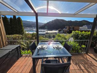 Cozy Apartment with Marina Views - 7