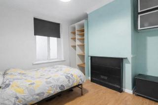 Cardiff City Centre House - 4
