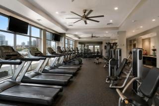 The Channelside Luxe 2BR Tampa Retreat - 1