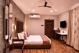 Hotel Holiday Resort - 7