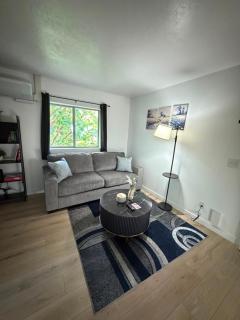 Cozy blue house - 8