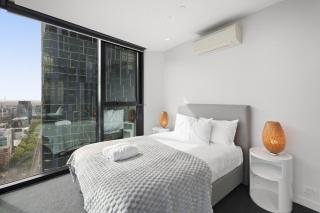 Skyrise City Apartment with Pool Gym & Sauna - 2