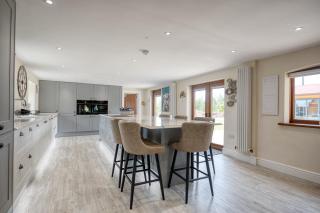 Luxury Home, The Residence Sleeps 10, 2 Hot Tubs & Scenic Views near Durham & Bishop Auckland - 2